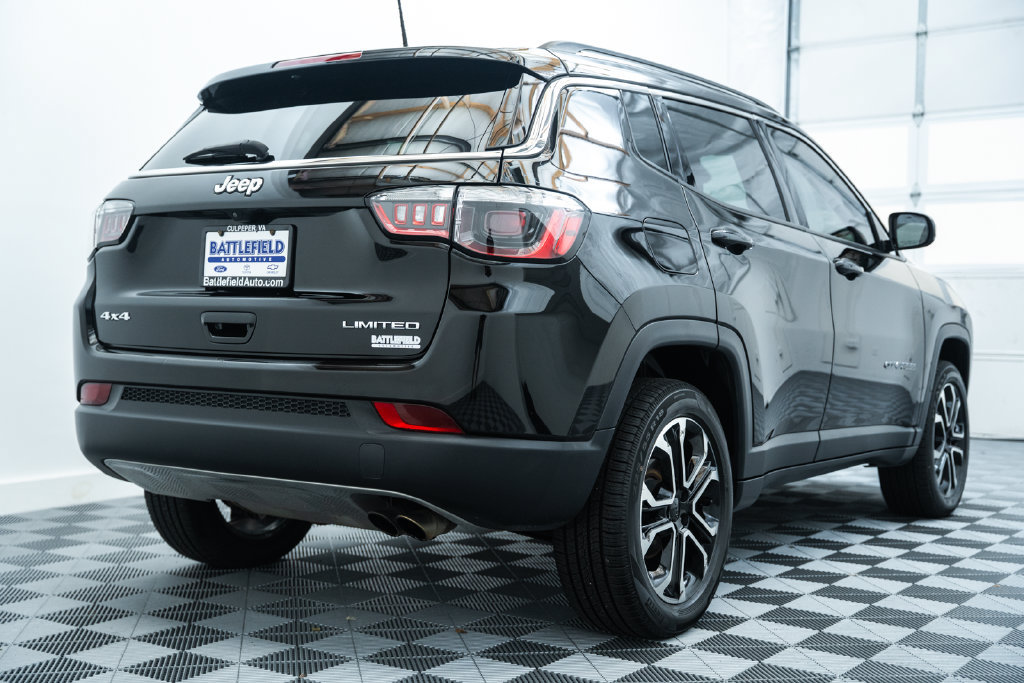 Used 2022 Jeep Compass Limited w/ Sun and Sound Group AWD/4WD image 5