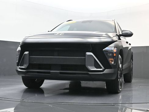 Certified 2024 Hyundai Kona SEL AWD/4WD image 27