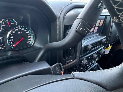 Used 2015 Chevrolet Silverado 1500 LTZ AWD/4WD image 28
