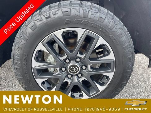Used 2024 Toyota Tundra Limited w/ Power Package AWD/4WD image 44
