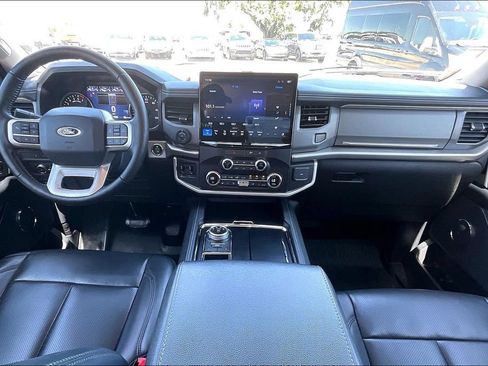 Certified 2022 Ford Expedition XLT RWD image 7