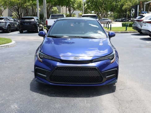 Used 2022 Toyota Corolla SE FWD image 3