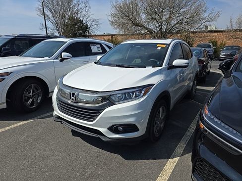 Used 2020 Honda HR-V EX image 1