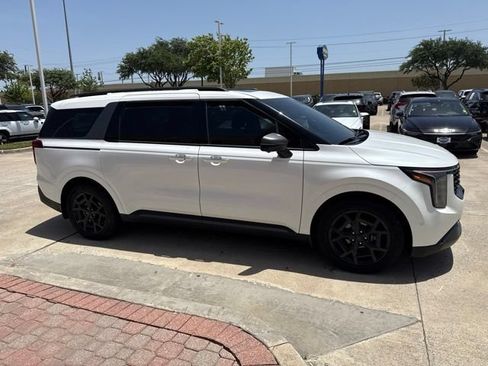 Certified 2026 Kia Carnival SX Prestige FWD image 6