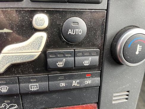 Used 2008 Volvo XC70 3.2 image 36