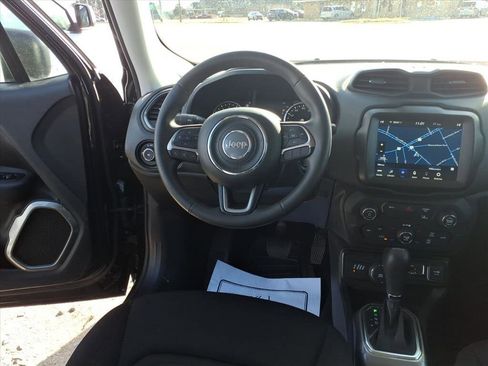Used 2022 Jeep Renegade Latitude image 13