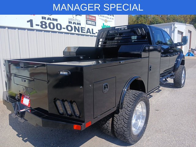 Used 2022 RAM 4500 Laramie AWD/4WD image 3