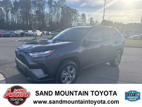 Used 2022 Toyota RAV4 XLE image 6