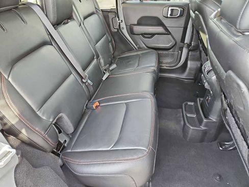 Used 2021 Jeep Wrangler Unlimited Rubicon image 19