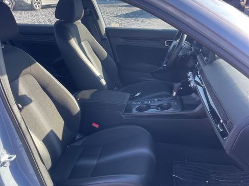 Used 2023 Honda Civic Sport image 25