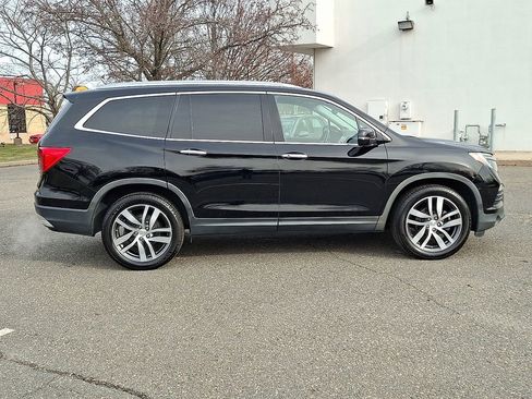 Used 2016 Honda Pilot Elite image 10