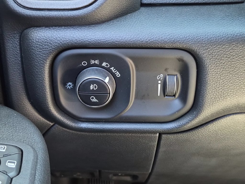New 2026 RAM 2500 Tradesman AWD/4WD image 18