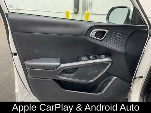 Used 2020 Kia Soul S FWD image 14