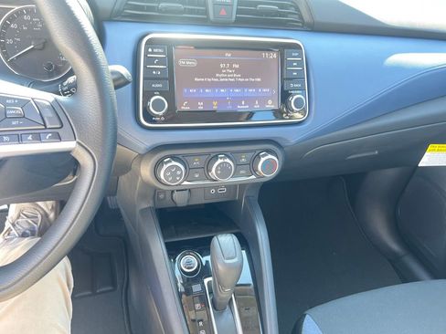 New 2025 Nissan Versa SV w/ Trunk Package image 18