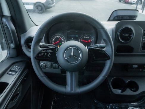 New 2025 Mercedes-Benz Sprinter 2500 image 19