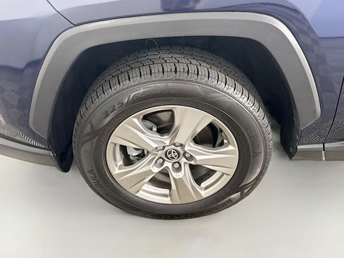 Used 2022 Toyota RAV4 XLE w/ Convenience Package image 38