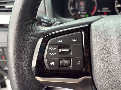 Used 2025 Honda Odyssey Sport-L image 15