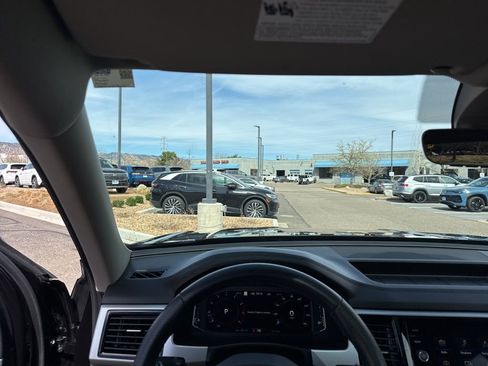 Certified 2023 Volkswagen Atlas SEL Premium image 14