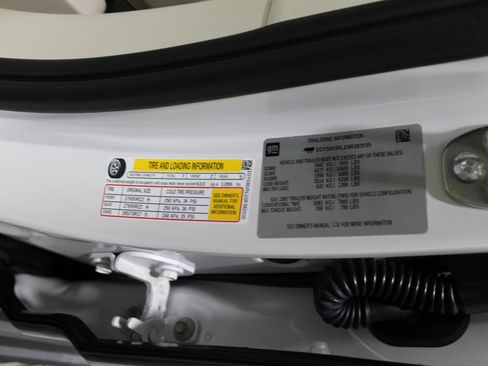 New 2025 Cadillac Escalade Sport Platinum w/ LPO, Floor Liner Package image 48