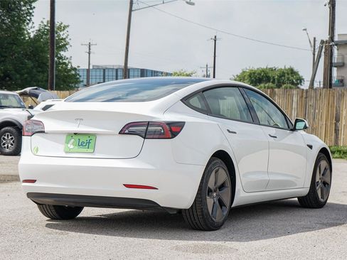 Used 2023 Tesla Model 3 Standard Range RWD image 5