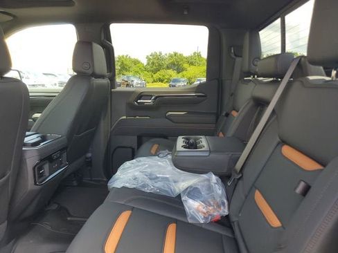 New 2026 GMC Sierra 1500 AT4 w/ AT4 Premium Package AWD/4WD image 12