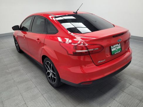 Used 2017 Ford Focus SEL FWD image 5