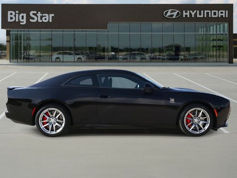 Used 2024 Dodge Charger Scat Pack w/ Plus Group image 5