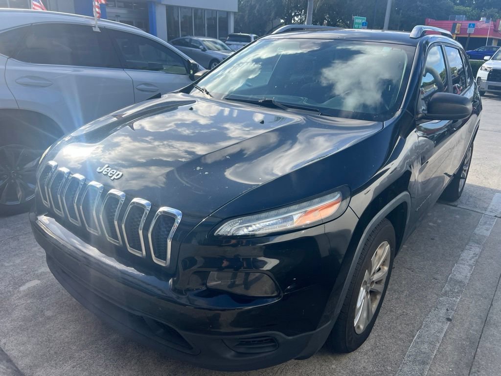 Used 2015 Jeep Cherokee Sport FWD image 1
