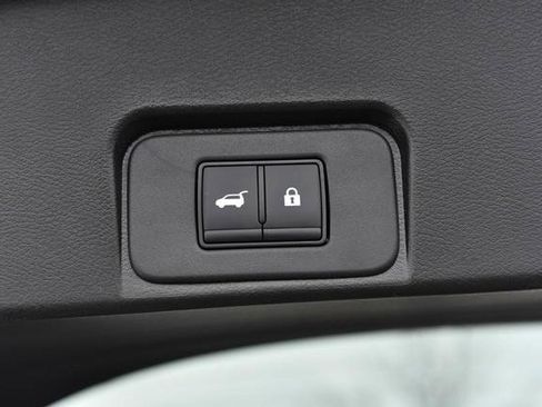 New 2026 Nissan Rogue SV image 25