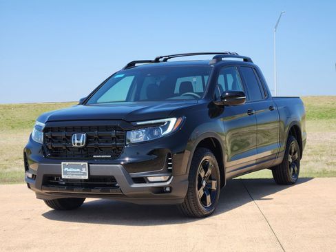New 2026 Honda Ridgeline Black Edition image 2