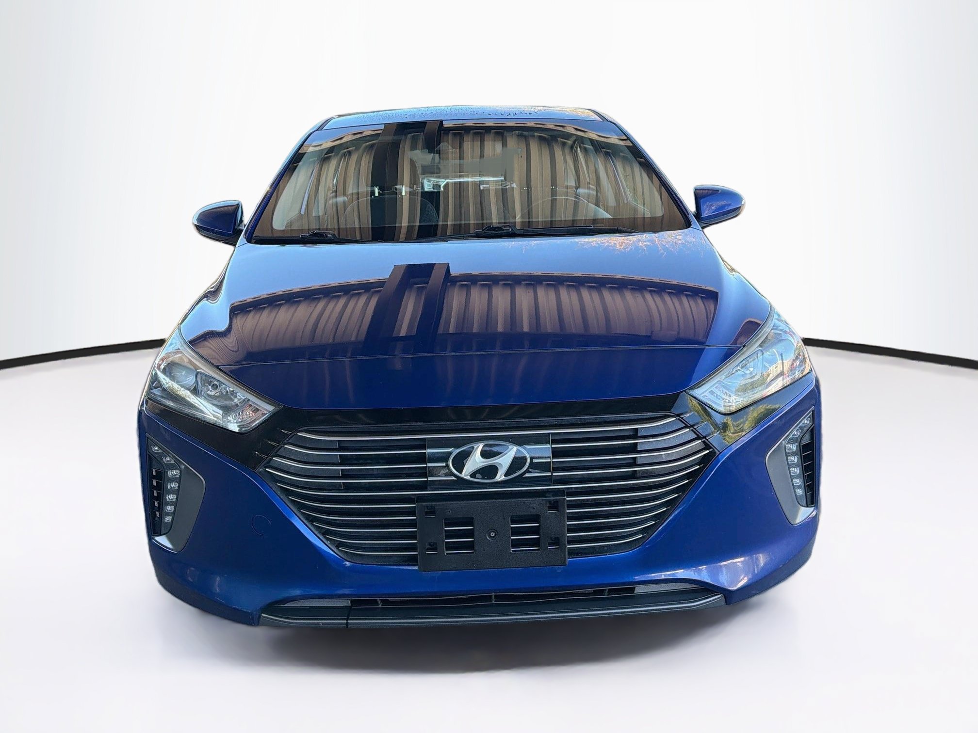 Used 2019 Hyundai Ioniq SEL FWD image 2