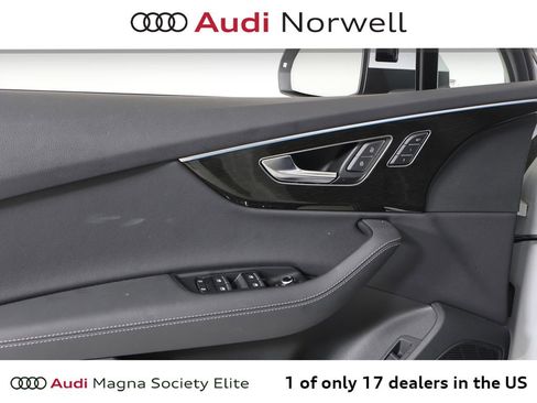 Used 2025 Audi Q7 3.0T Premium Plus w/ Premium Plus Package AWD/4WD image 19