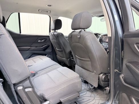 Used 2020 Chevrolet Traverse LT FWD image 35