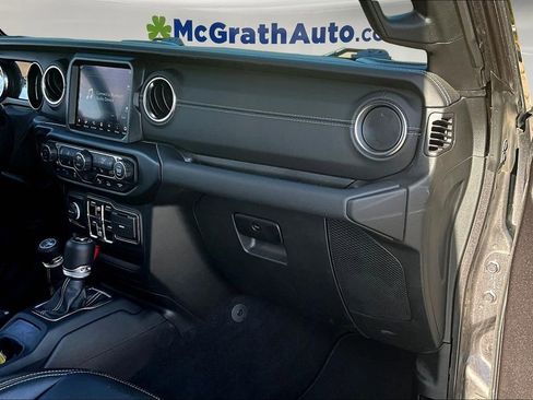 Used 2021 Jeep Wrangler Unlimited Sahara w/ Cold Weather Group image 27