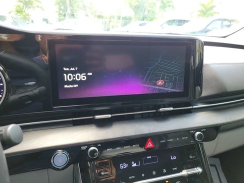 Certified 2023 Kia Carnival EX w/ Paint Protection Package FWD image 22