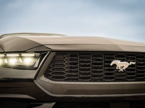 New 2025 Ford Mustang Premium image 16