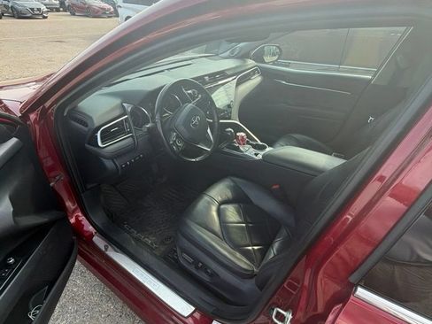 Used 2018 Toyota Camry XLE w/ Audio Package FWD image 10