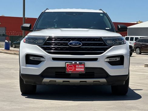 Used 2020 Ford Explorer XLT w/ Equipment Group 202A AWD/4WD image 11