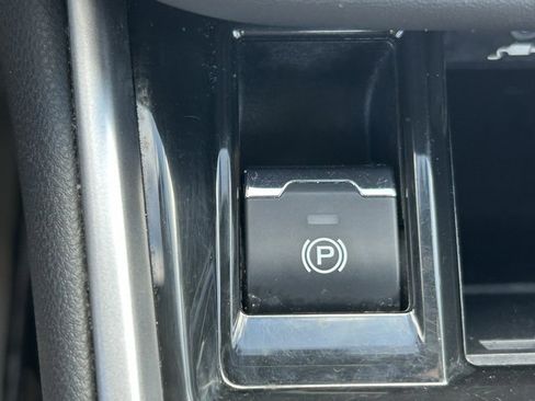 Used 2024 Subaru Legacy Premium image 19