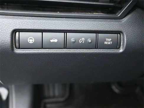 Used 2023 Nissan Altima 2.5 SV w/ SV Premium Package image 21