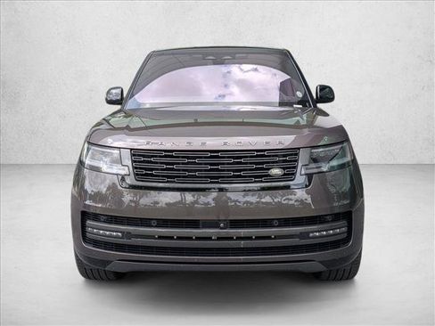 Used 2023 Land Rover Range Rover Autobiography AWD/4WD image 2