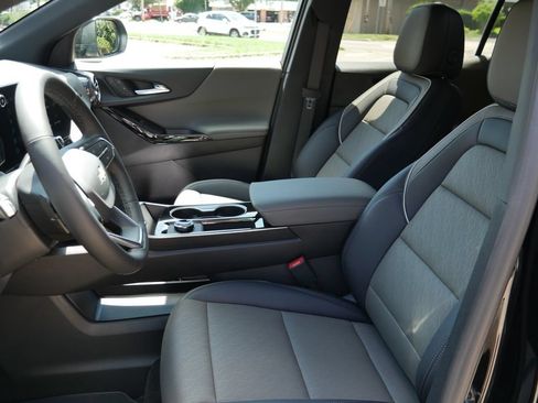 New 2027 Chevrolet Equinox LT w/ Convenience Package II AWD/4WD image 24