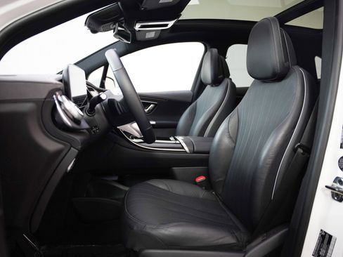 Certified 2023 Mercedes-Benz EQE 500 4MATIC SUV w/ Exclusive Trim Package image 4