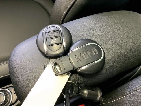 Used 2024 MINI Cooper S FWD image 14
