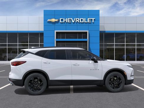 New 2026 Chevrolet Blazer LT w/ Convenience Package AWD/4WD image 5