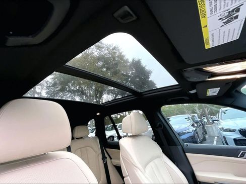 Used 2021 BMW X5 xDrive40i w/ Premium Package 3 image 12