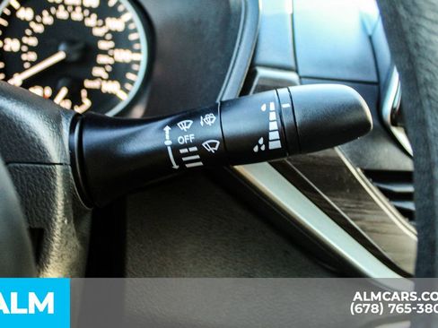 Used 2024 Nissan Altima 2.5 SV image 29