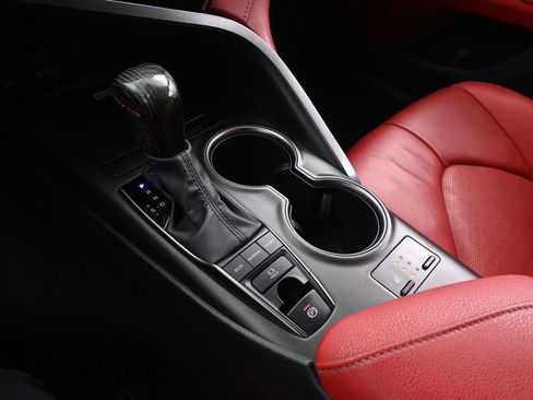 Used 2023 Toyota Camry XSE image 34