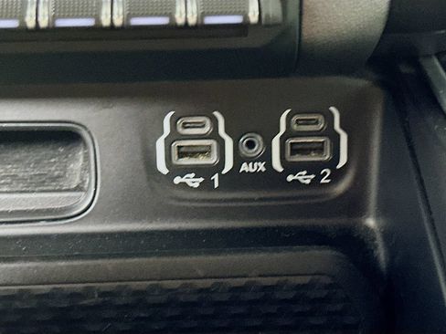 Used 2022 RAM 1500 Big Horn AWD/4WD image 30
