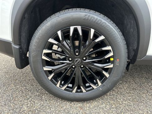New 2026 Nissan Rogue SV FWD image 17